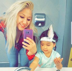 Meet your Posher, Gladys